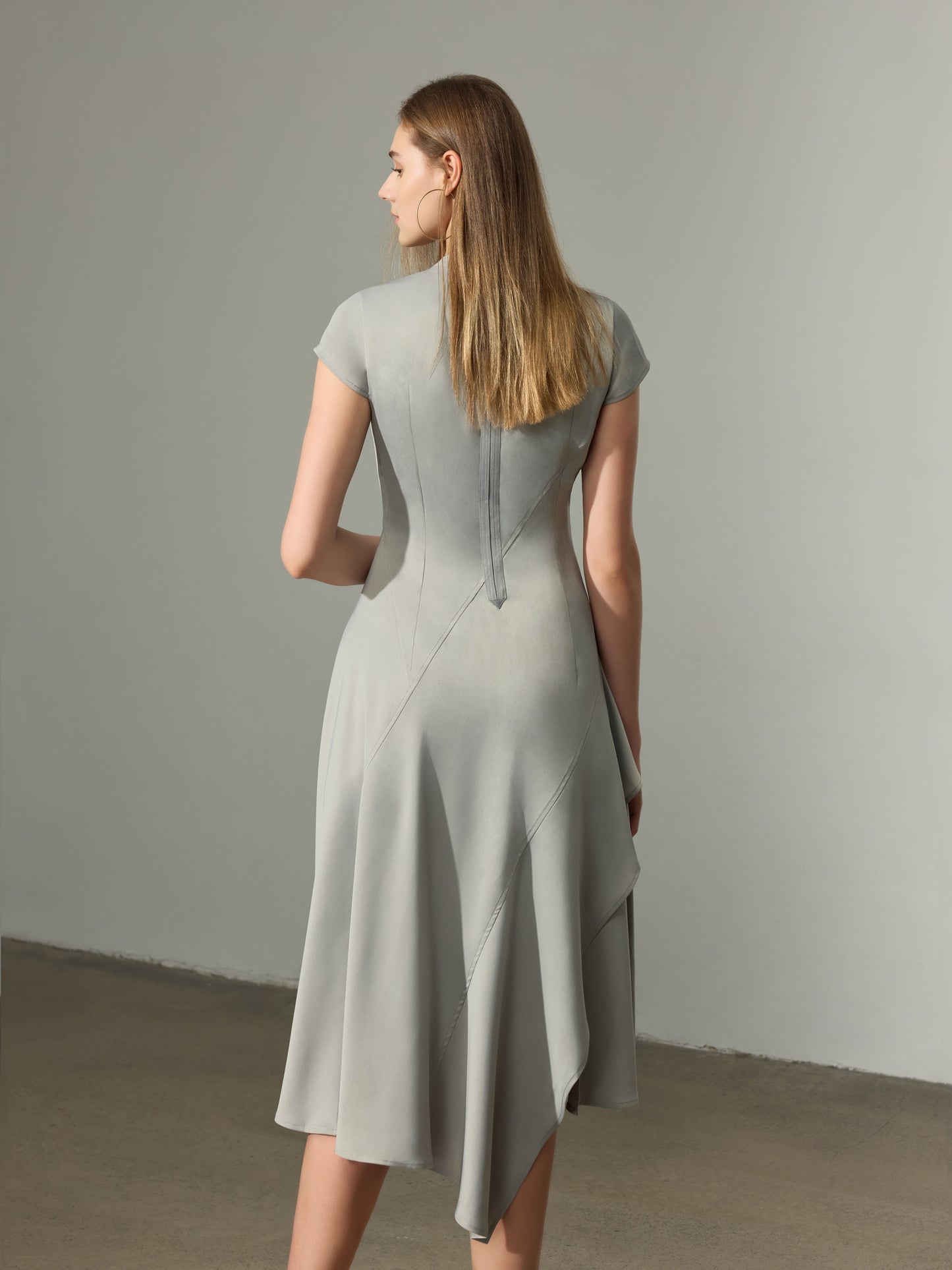 Cross Line Dress(Pre-Sale)