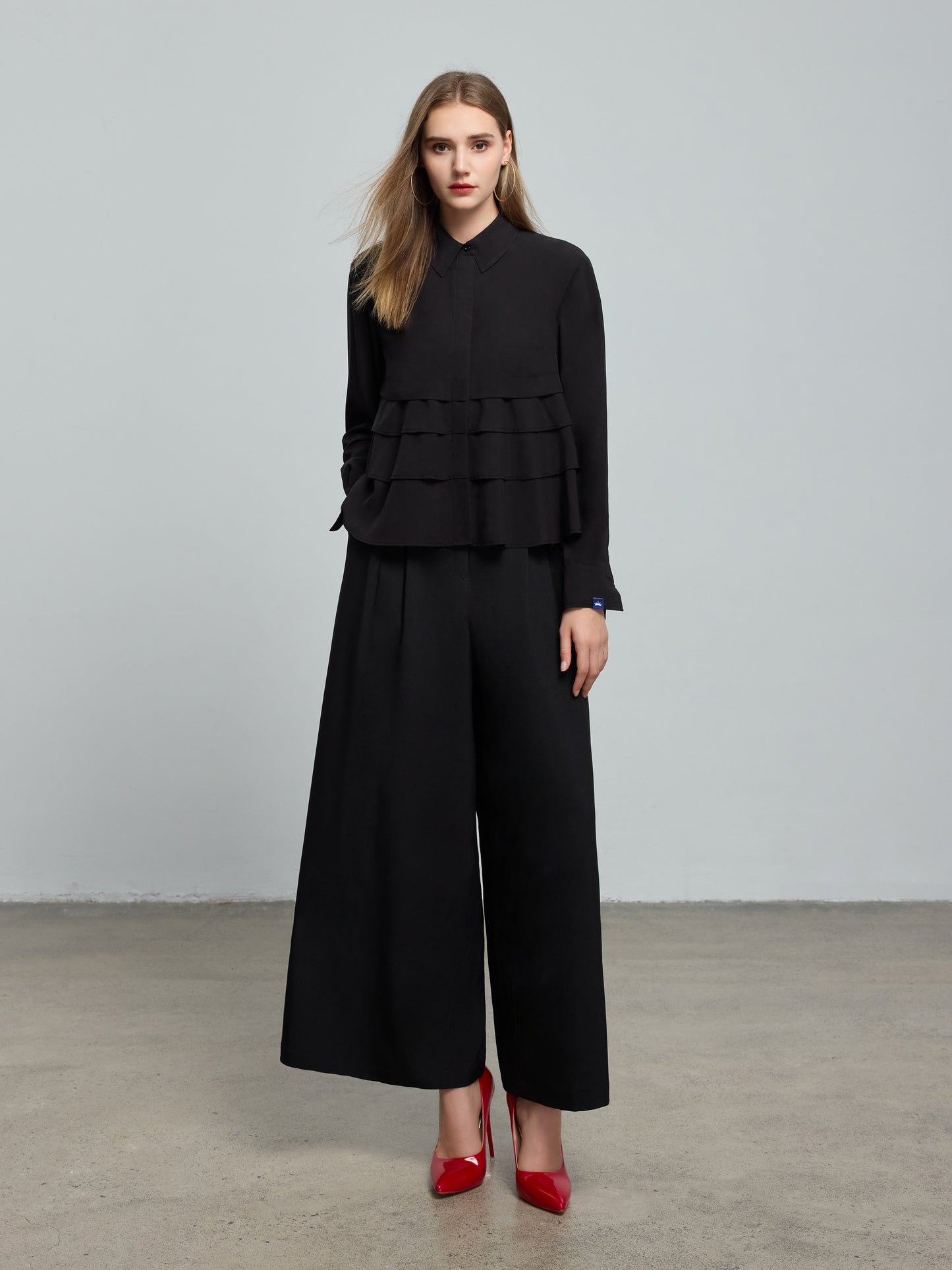 Swan Shirt(Pre-Sale)