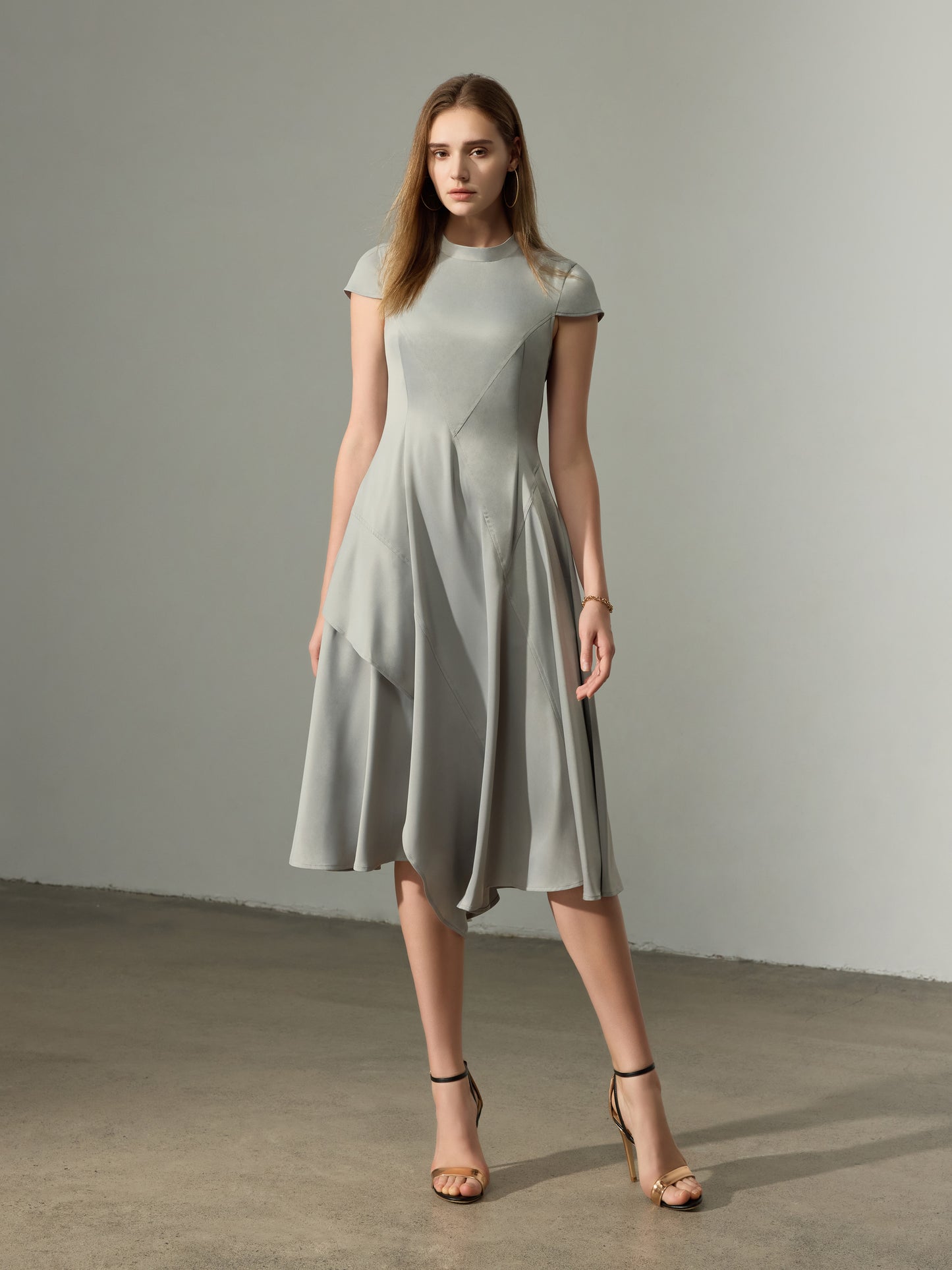 Cross Line Dress（Pre-Sale）