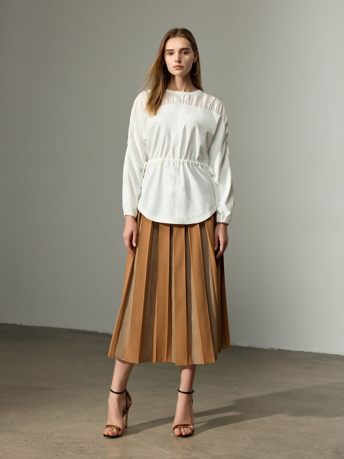 Tonal Gathering Top（Pre-Sale）